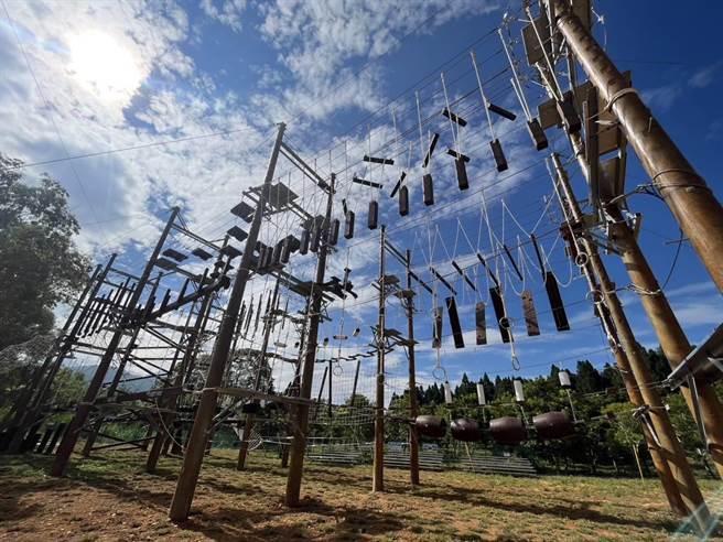 暨大的中區戶外探索教育中心設置低、中、高空的探索教育設施。（蔡培慧競辦提供／楊靜茹南投傳真）