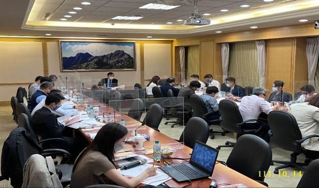 一二三审检察官齐聚最高检察署，研拟金马地区查贿策略。（翻摄照片／林郁平）