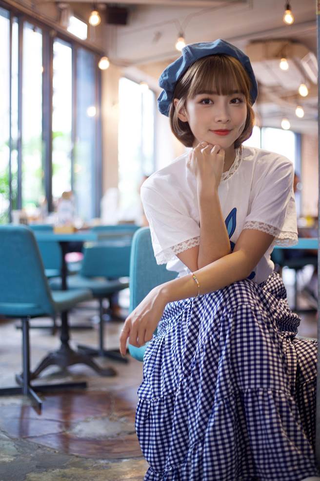 篮篮加入《综艺大集合》不到一年，就拿到金钟奖门票。（罗永铭摄）