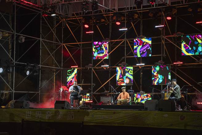 2022世界音乐节今晚继续在台北大佳河滨公园高歌。（风潮音乐提供）