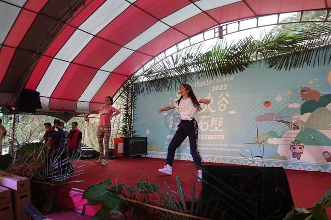 参山国家风景管理处举办的南庄石壁部落健行音乐会，15日上午登场。（参山处提供／谢明俊苗栗传真）