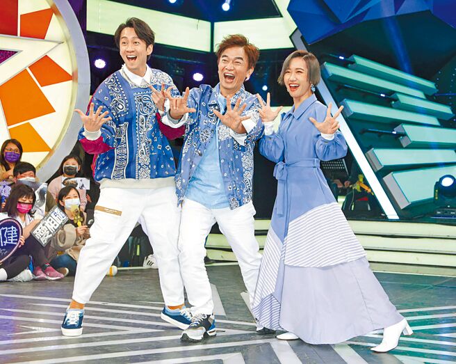 陈汉典（左起）、吴宗宪、Lulu的《综艺大热门》第5度入围综艺节目主持人奖。（资料照片）