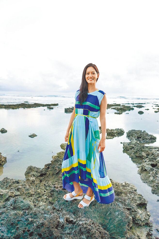 Janet以《决战水下伸展台》入围益智及实境节目主持人奖。（摘自脸书）