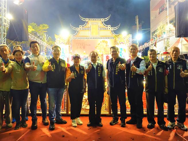 大庄妈7天6夜百年古香路徒步北港朝天宫进香活动圆满完成。（台中市政府提供）