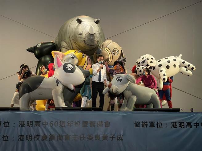 港明高中校长刘春福参与校庆系列活动。（港明高中提供／程炳璋台南传真）