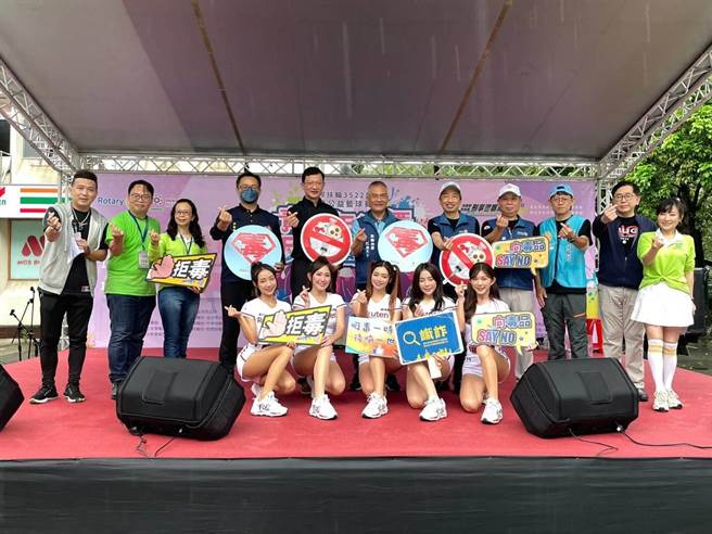 活动与浪LIVE直播合作，邀请「乐天女孩Rakuten Girls」担任一日代言。（翻摄照片）