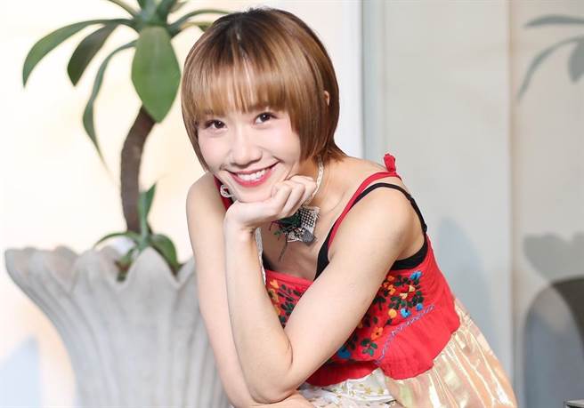 Lulu开心今年双料入围金钟奖综艺节目主持人奖。（陈俊吉摄）