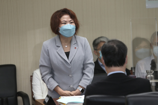 立法院社會福利及衛生環境委員會，17日邀請勞動部長許銘春列席報告業務概況並備詢。（鄧博仁攝）