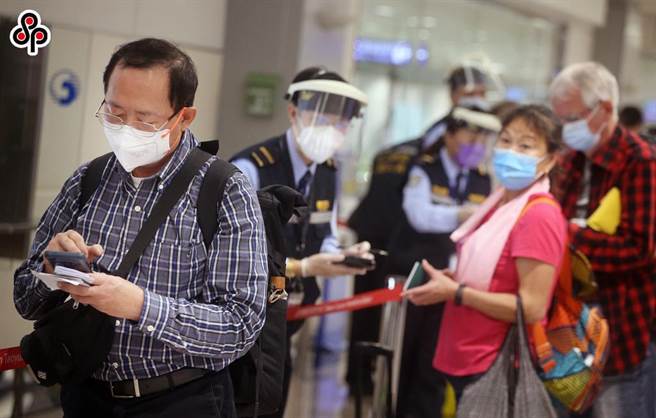 航空客源受到疫情影响而雪崩，解封后将逐渐復甦(本报资料照片)