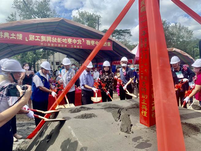 南投「北中寮」加油站动土，预计明年底完工。（廖志晃摄）