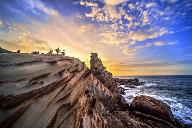 南雅夕照(金牌奖－卢贞吟／摄)。　图：东北角暨宜兰海岸国家风景区管理处／提供