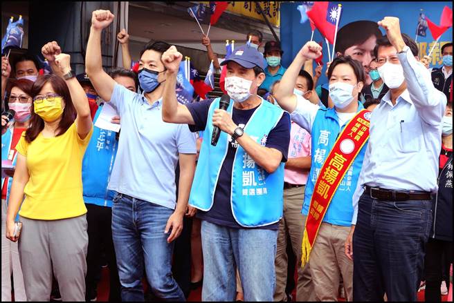 前总统马英九站台力挺台北市大安文山区议员候选人高扬凯。（高扬凯竞办提供／游念育台北传真）