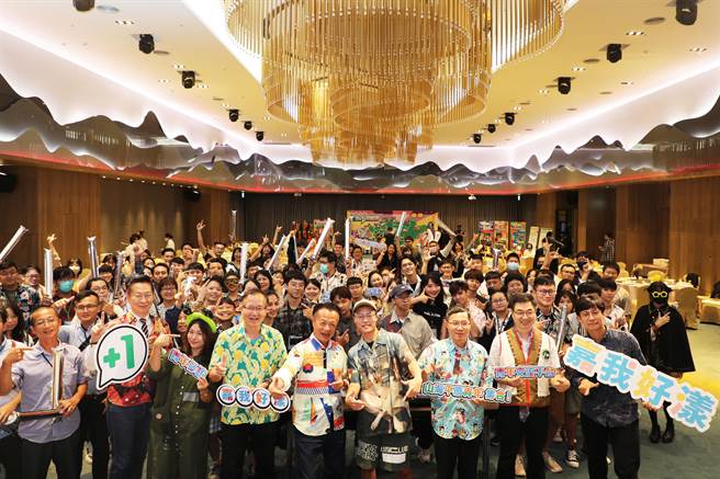 嘉義縣政府勞工暨青年發展處今晚特別舉辦一場「嘉我好漾 ActionPlan青年成果」萬聖節Party Night。（嘉義縣政府提供∕呂妍庭嘉義傳真）