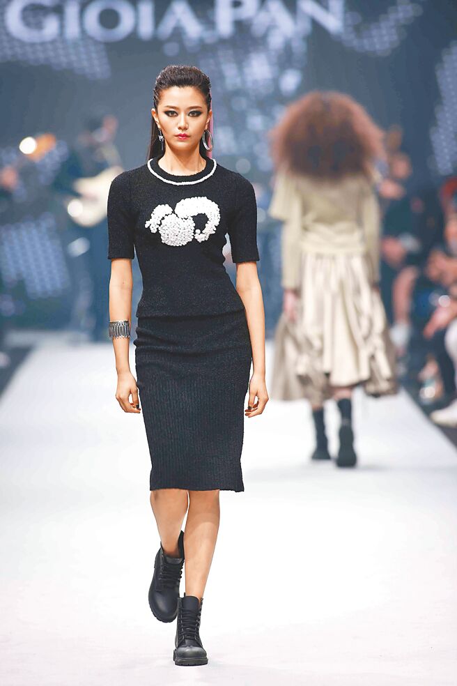 GIOIA PAN 2023春夏系列「邂逅未来」三部曲领头未来。（GIOIA PAN提供）