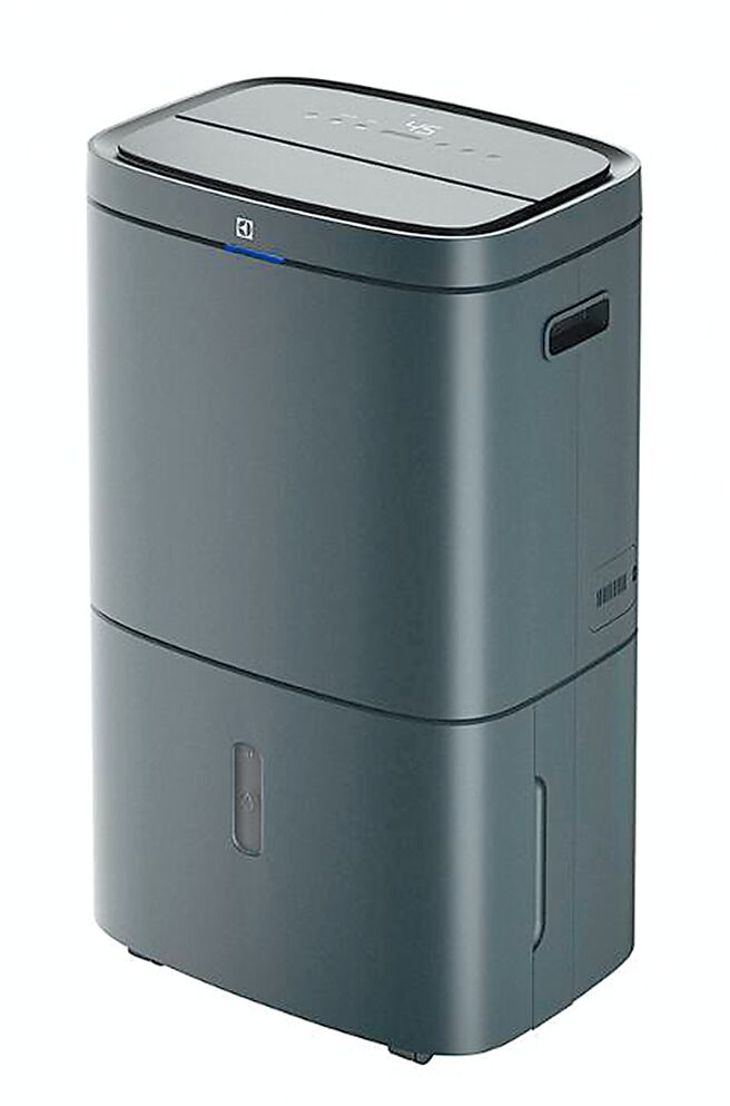 神脑国际的伊莱克斯14L清净除溼机EDH14TRBD2，共曜岩灰、晨曦白2色，适合18坪使用，原价1万8900元，促销价1万7900元。（神脑国际提供）