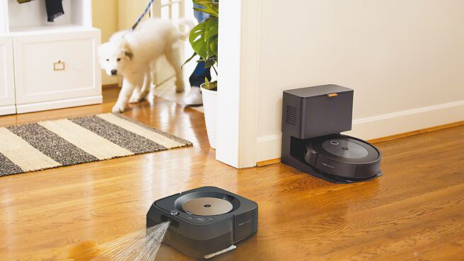 Robot的Roomba j7+扫地机器人能辨识障碍物，搭配Braava jet m6拖地机器人先喷水软垢功能，让有毛宝贝的家庭更方便、乾净。（iRobot提供）