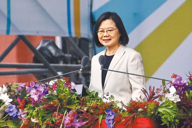 近期被警方破获的诈骗集团「台版柬埔寨囚禁事件」震惊全台，郭正亮猛轰蔡英文「脸书竟然一篇贴文都没提及这件事」，而是每天都在助选，「真的不可思议」。（中时资料照）