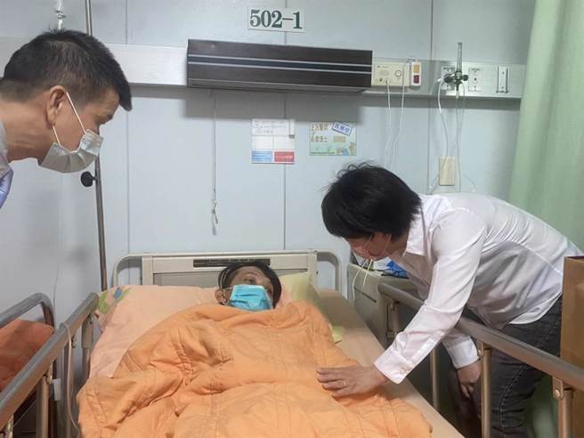 台中超商店员劝戴口罩「遭打断10根肋骨」险失明 ，暴力男判决出炉。(中时资料库)