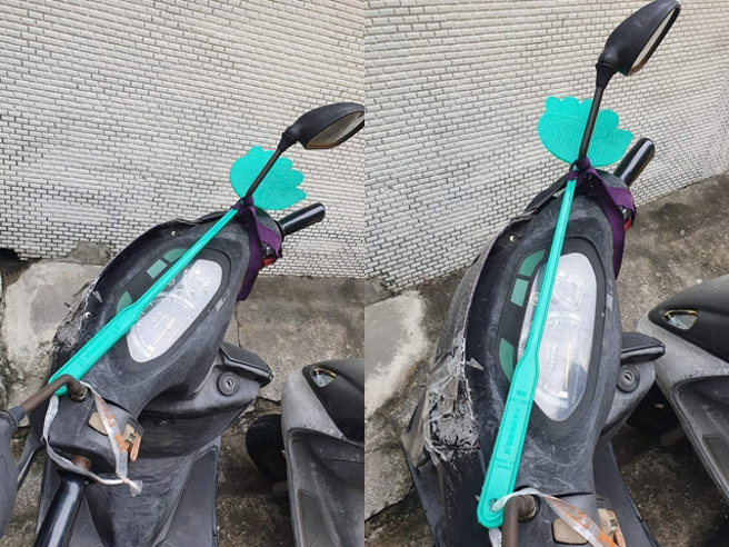 有网友发现1辆机车的稳定杆竟是「苍蝇拍」超另类，其他网友发挥创意说「长得太漂亮被跟车，需要打死苍蝇」、「路上遇违规的就赏一记苍蝇拍」。（翻摄自脸书「爆废公社」）