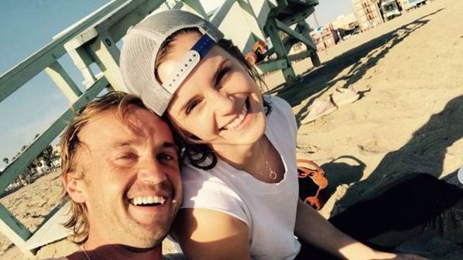 「马份」汤姆费尔顿新书透漏与艾玛华森似乎「不只是朋友」。（图/艾玛华森IG）  