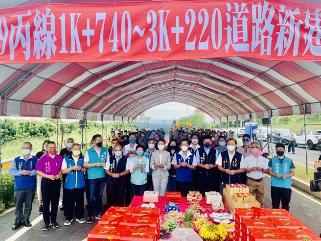 南投市139丙线（工业路），第2期新建道路工程，18日完工通车。（廖志晃摄）