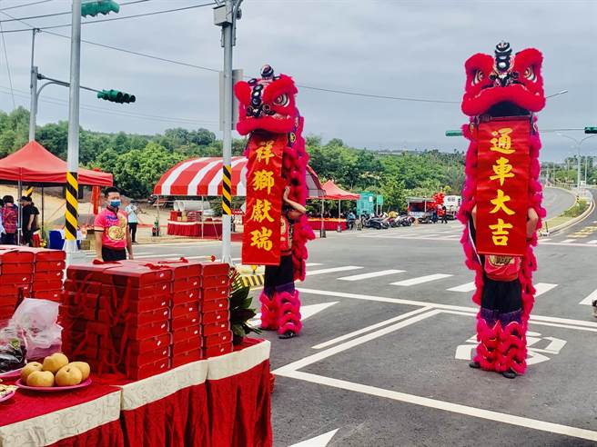 南投市139丙线（工业路），第2期新建道路工程，18日完工通车。（廖志晃摄）