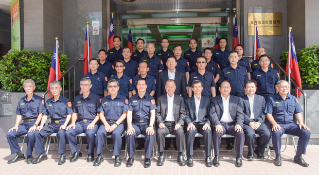 警政署长黄明昭特于今(18)日南下高雄市政府警察局召开「选举治安维护及查贿制暴工作座谈会」。(高雄市警察局提供)