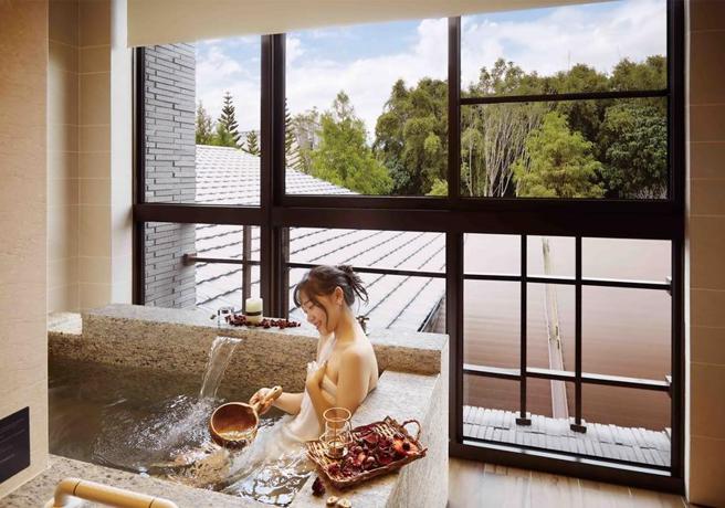 （力丽观光线上旅展10月21日起跑，持三张联合住宿券可入住宜兰力丽威斯汀度假酒店。图／力丽观光提供）