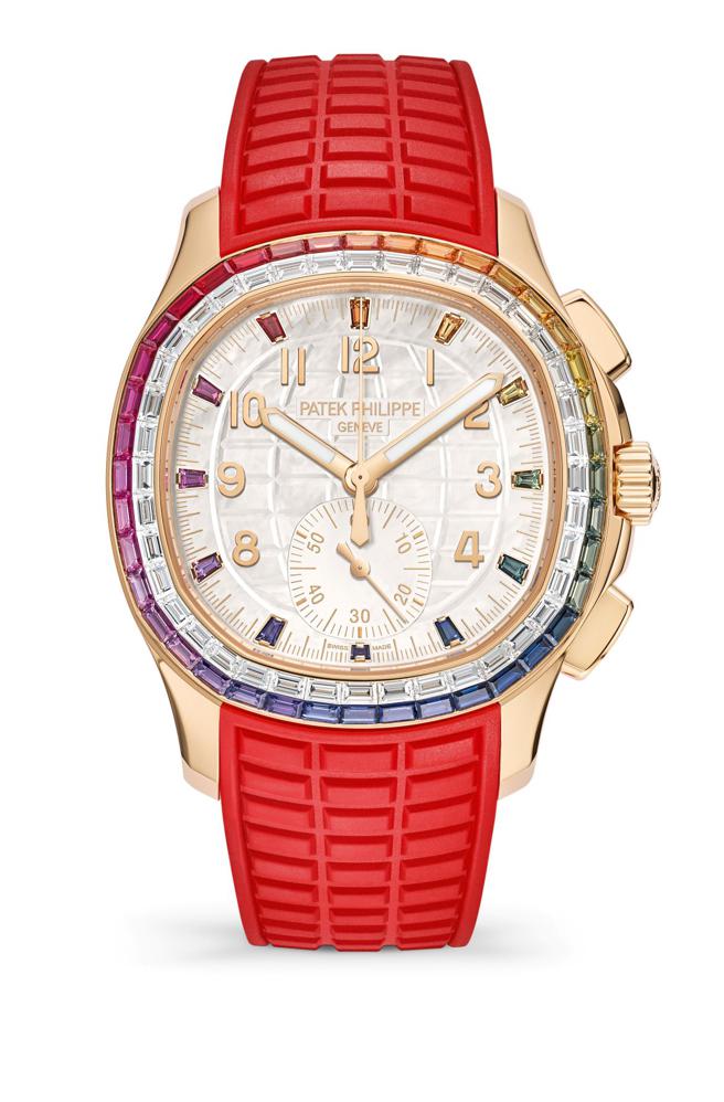 百达翡丽7968/300R-001 Aquanaut Luce「彩虹」计时码表，可搭配红、白与米色表带，621万元。（Patek Philippe提供）