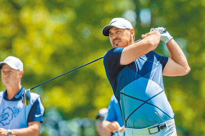 科普卡拿下他转战LIV巡迴赛后的首冠。（路透）