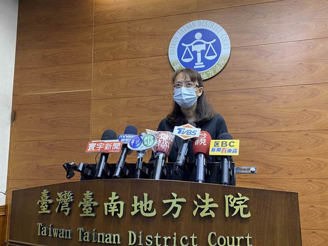 台南地方法院行政庭长刘秀君今天说明宣判，驳回原告之诉。（曹婷婷摄）