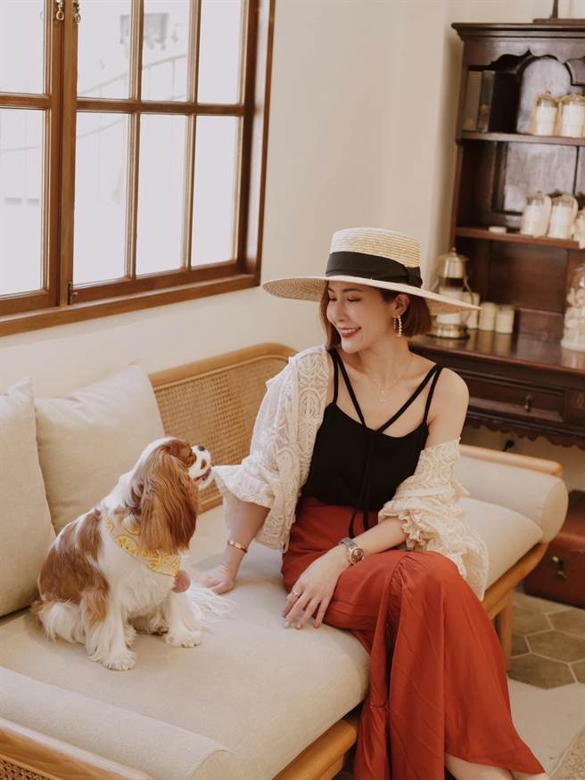 花猴表示有爱犬相伴再也没孤单感。（好约翰工作室提供）