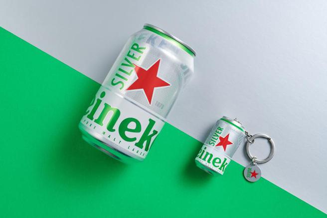 去年一分钟狂销1600个，海尼根今年再推「海尼根Silver星银罐装造型悠游卡」。（图／海尼根提供）