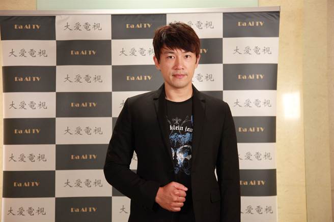 李政颖演龙劭华儿子长达1年。（大爱提供）