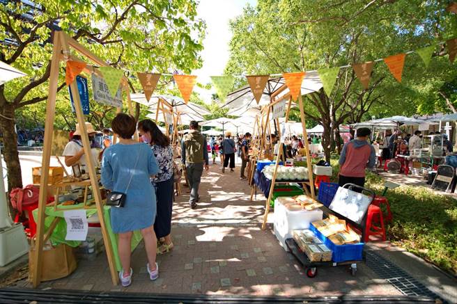 2021年里山生活市集在文心公园举行。（东势林区管理处提供／陈淑娥台中传真）