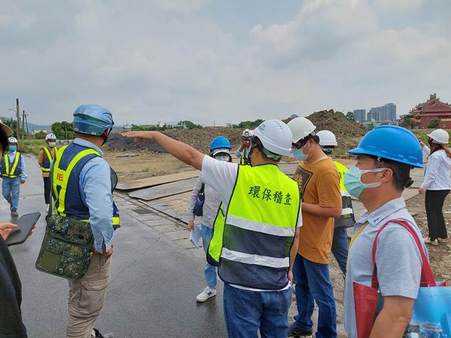 新北营建空污费申报缴纳速报服务 省时又便利。（新北市环保局提供）
