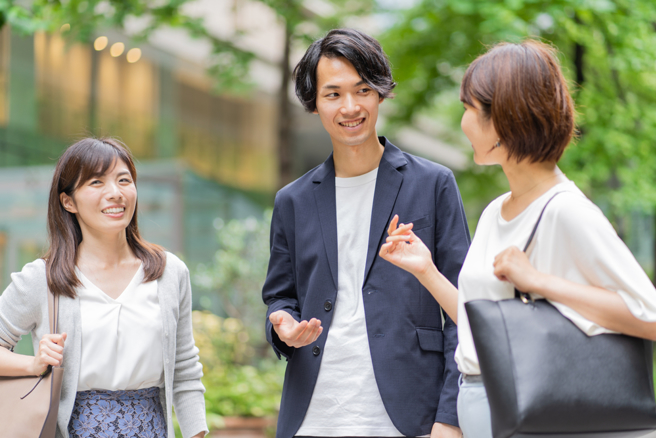 射手座、天蠍座、獅子座將會成為萬人迷，不管是合作關係或是當朋友有煩惱時都會來請求幫助，讓他們的煩惱一掃而空。（示意圖／Shutterstock）