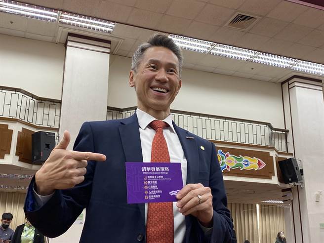 清大校长高为元今天首度在立法院备询，他表示「很兴奋」。（林志成摄）