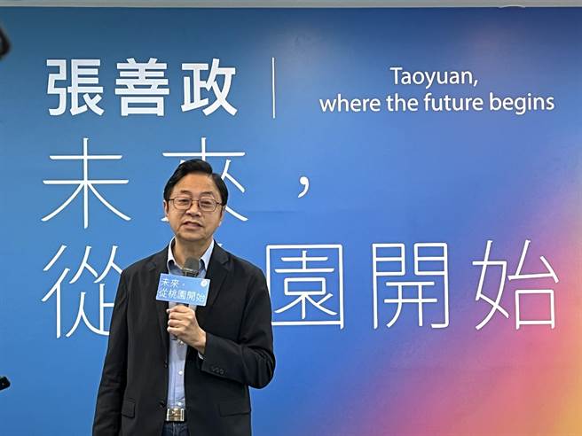 张善政呼吁对手郑运鹏发挥立委功能，督促农委会公开回函。(蔡依珍摄)