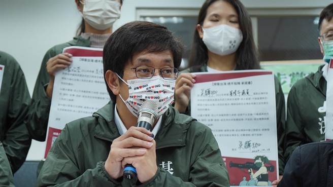 民进党基隆市长候选人蔡适应表示，他当天应朋友之邀出席餐会，打完招呼就离开，报导捕风捉影、看图说故事。（蔡适应竞选总部提供／张志康基隆传真）