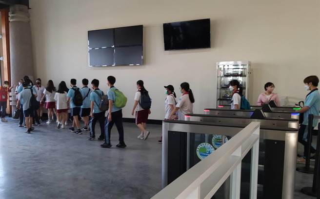 全新候船室能提供较以往更为舒适的等候环境。（高雄市交通局提供／崔正纲高雄传真）