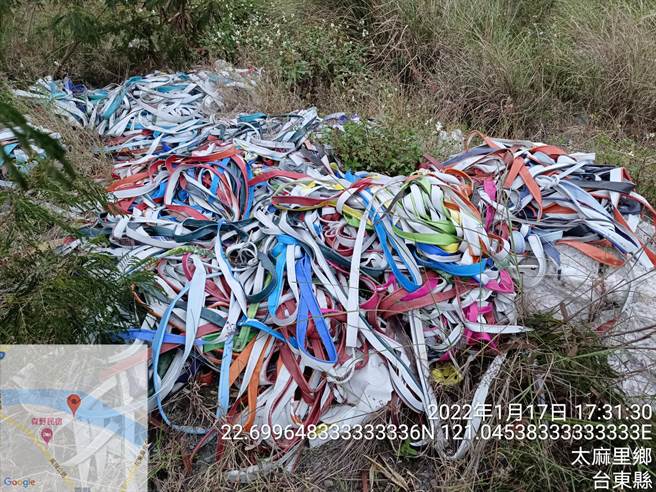 台东地广人稀，偏僻道路或河岸常有弃置垃圾。（杨绣凤提供／蔡旻妤台东传真）
