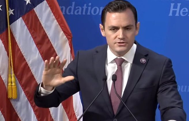 美国国务卿、国会与军方都评估中共20大之后会将2027年对台动武的时程提前，美国眾议员加拉格尔（图）认为，2024台湾总统大选后将进入最危险时期。（图／美国传统基金会）