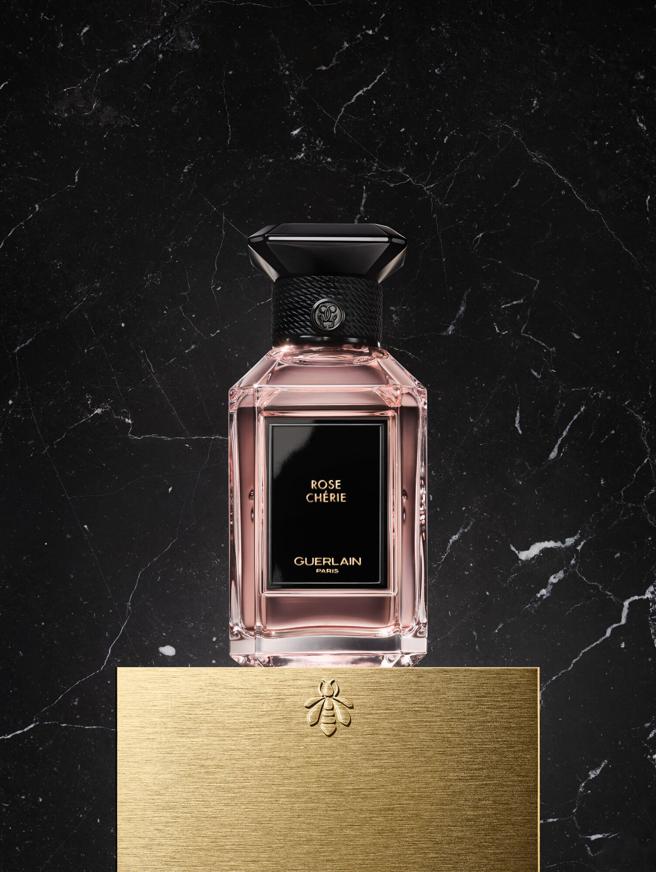 新光三越台北信义新天地－全台独家GUERLAIN艺术沙龙亲爱的玫瑰，100ml／200ml，推荐价1万2000元／1万7300元（68折）。（新光三越提供）