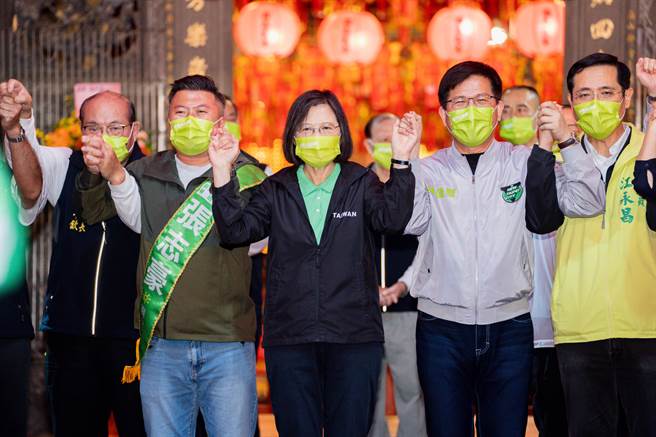 总统蔡英文今晚再度到新北市帮林佳龙辅选。（林佳龙竞选办公室提供）