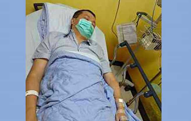 罗智强多处胃溃疡挂急诊住院。（取自游淑慧脸书）