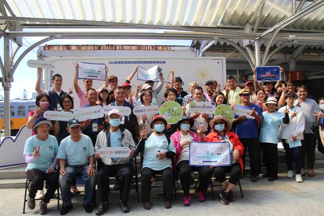 台东县社区规画师驻地辅导计画20日举办社区联合成果展。（台东县府提供／蔡旻妤台东传真）