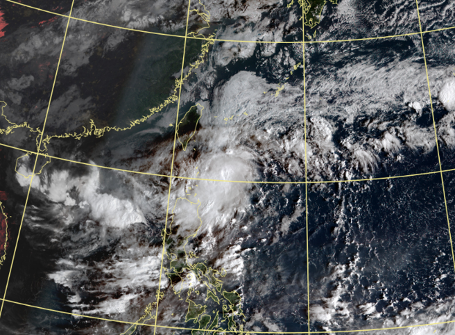 周末又遇「共伴」，北部、东北部严防暴雨致灾。（中央气象局提供）