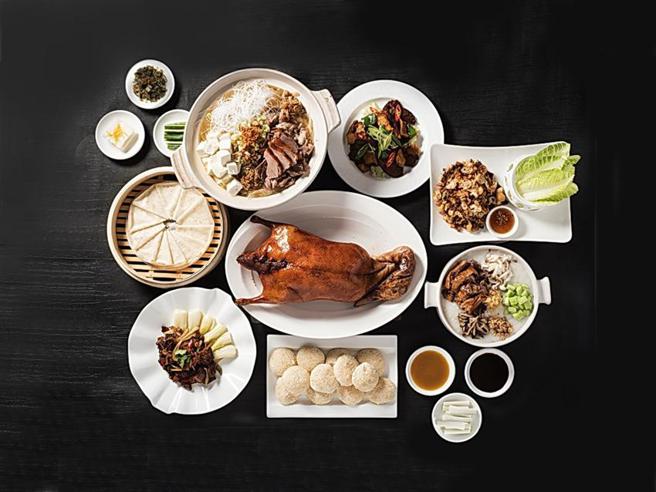 （台北六福萬怡酒店線上旅展推出「美食通用餐券套票組(10張_套)」，每套5,500元可於敘日全日餐廳、粵亮廣式料理、大廳酒吧依不同張數兌換指定餐點。(圖／六福旅遊集團提供）