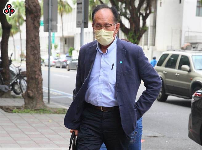 国会史上最大宗立委集体贪瀆案，21日二审高院首次开庭，立委陈超明（如图）出庭应讯。（张铠乙摄）